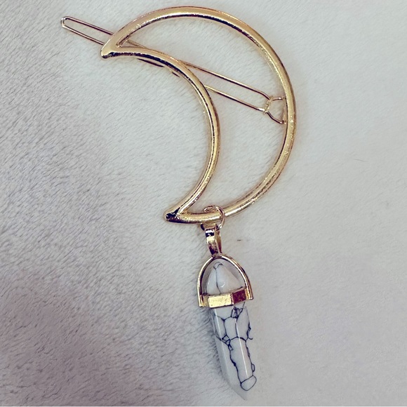 🌙 Moon Hair Clip🌙 - Picture 5 of 5